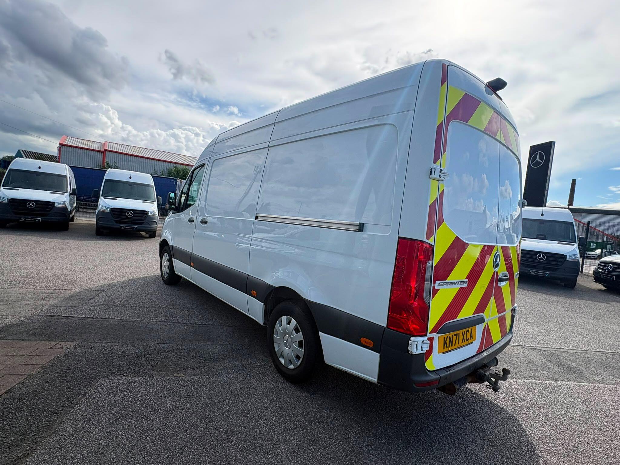 Mercedes-Benz Sprinter